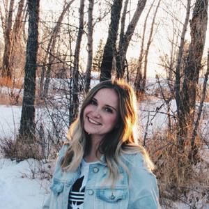 Meet your Posher, Caroline